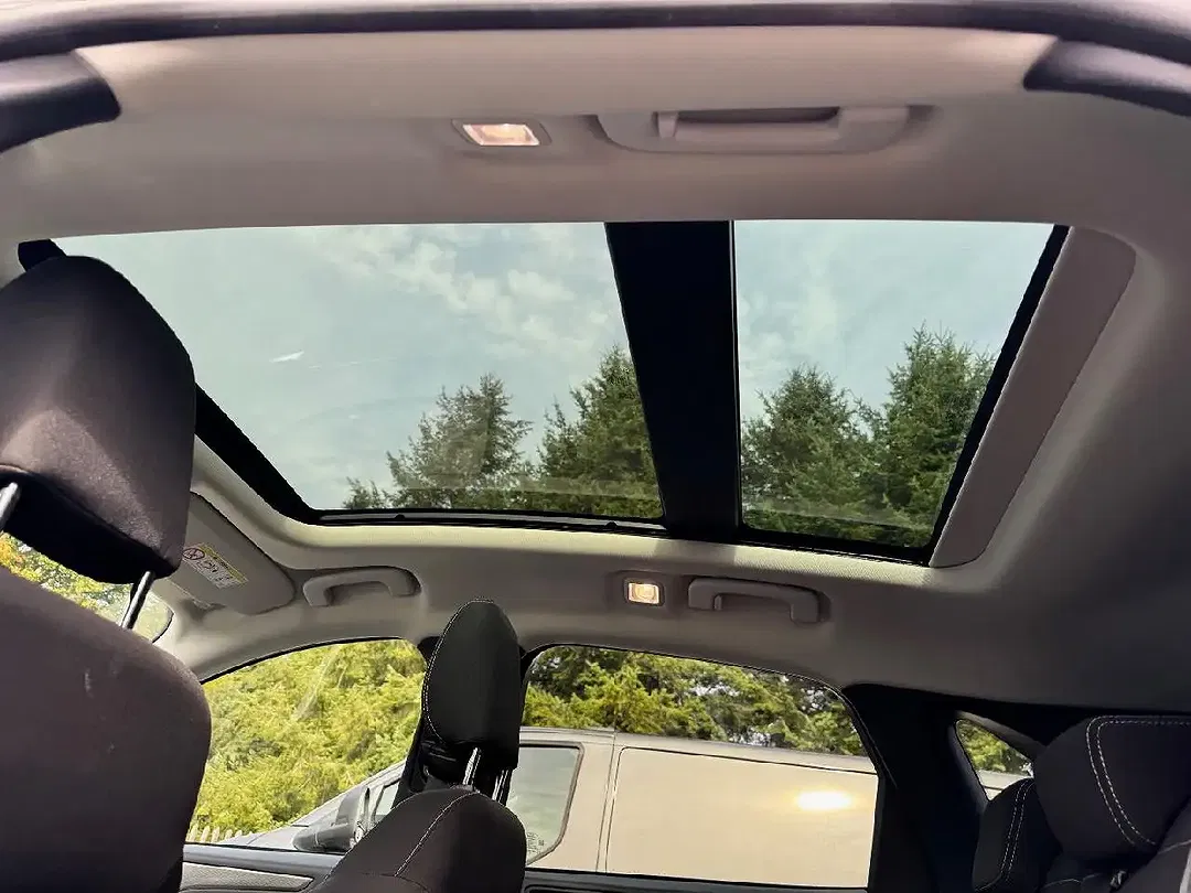 Ford Kuga - Thumbnail 12