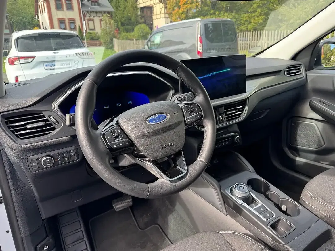 Ford Kuga - Thumbnail 5