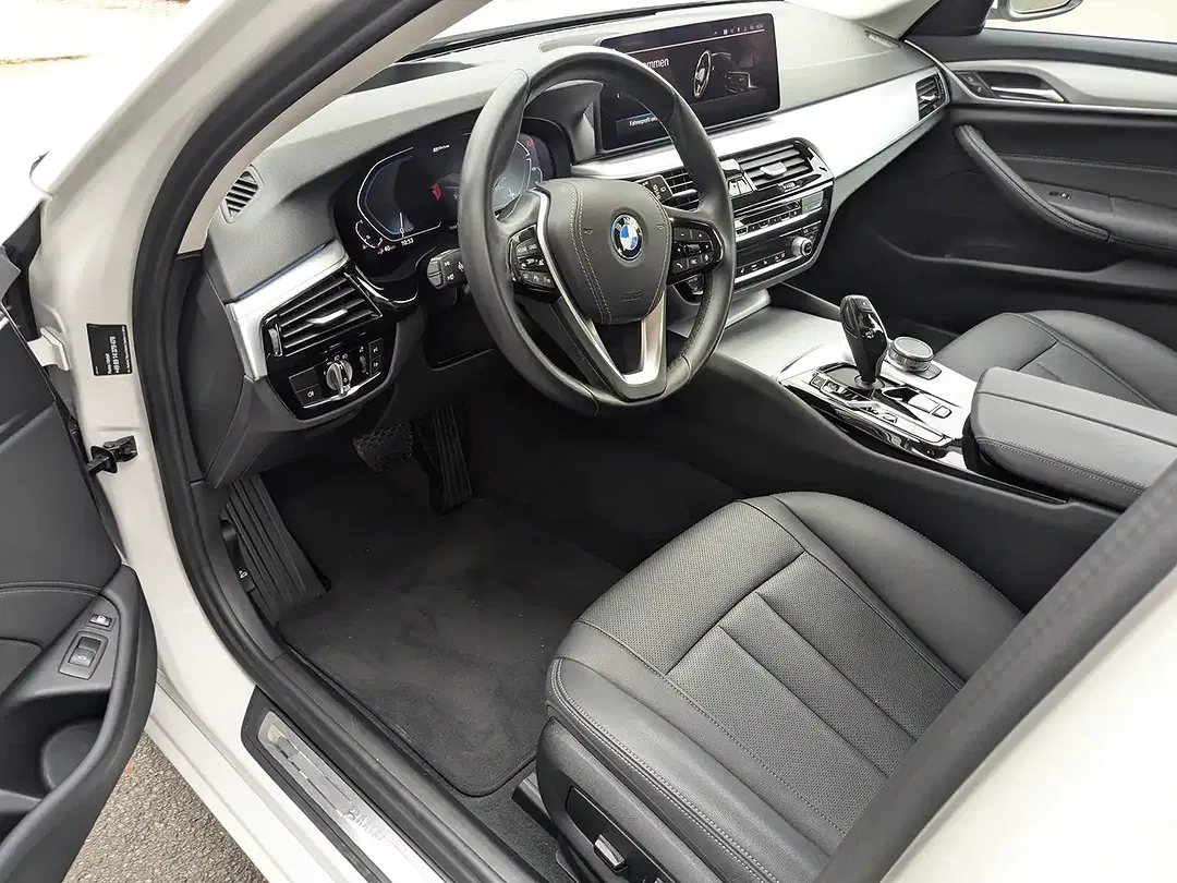 BMW 530 - Thumbnail 6