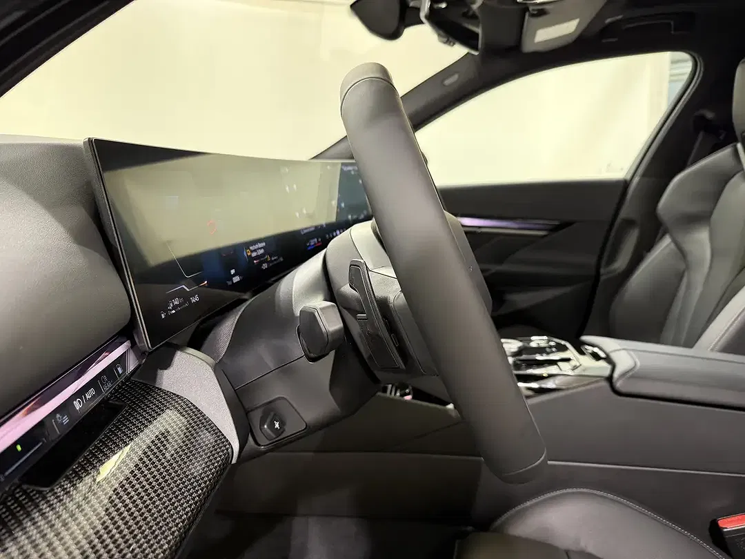 BMW 550 - Thumbnail 14