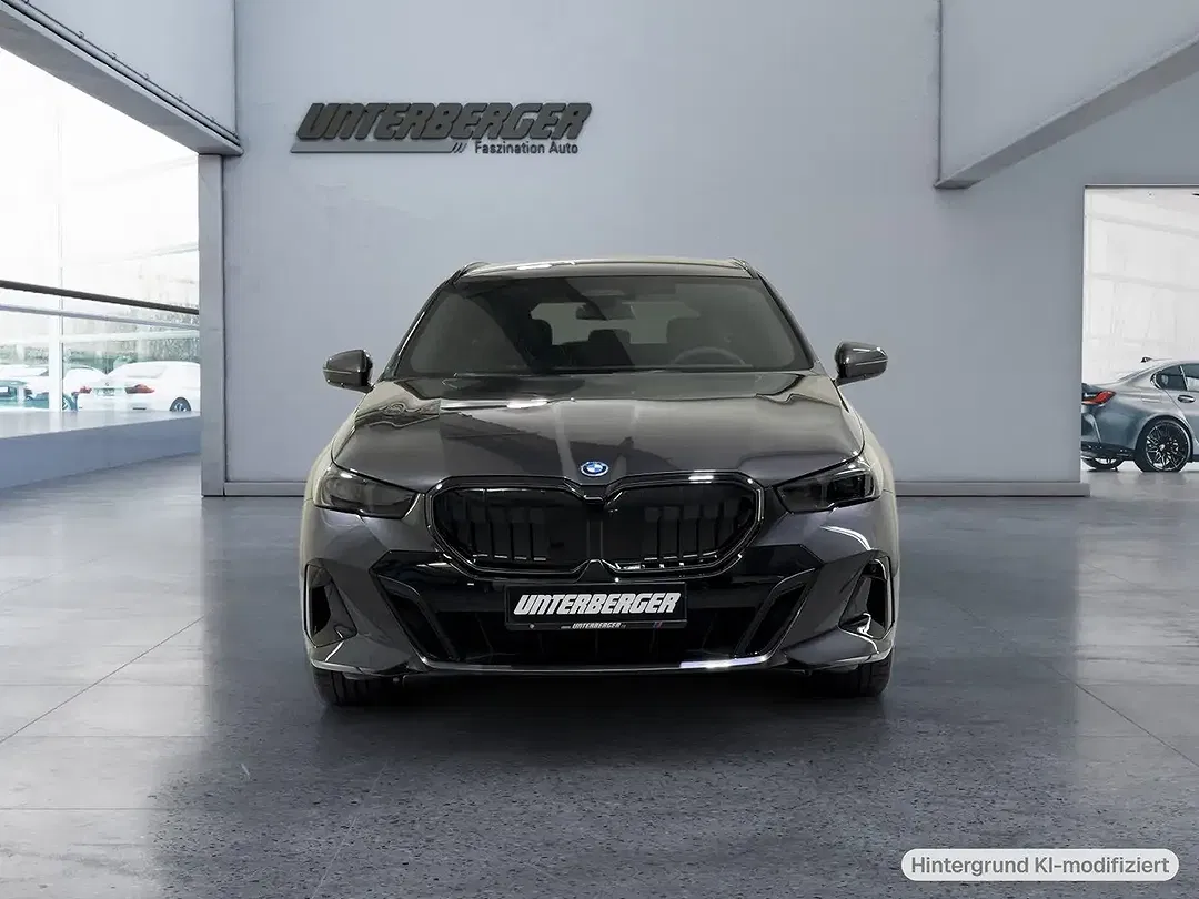 BMW 550 - Thumbnail 4