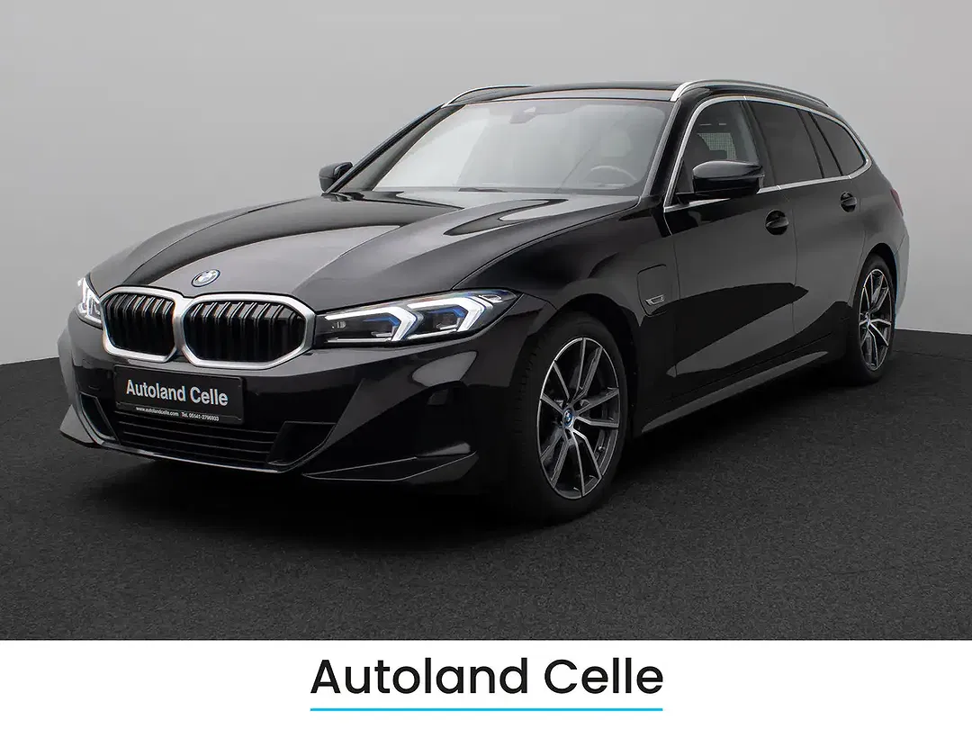 BMW 330 - Thumbnail 1