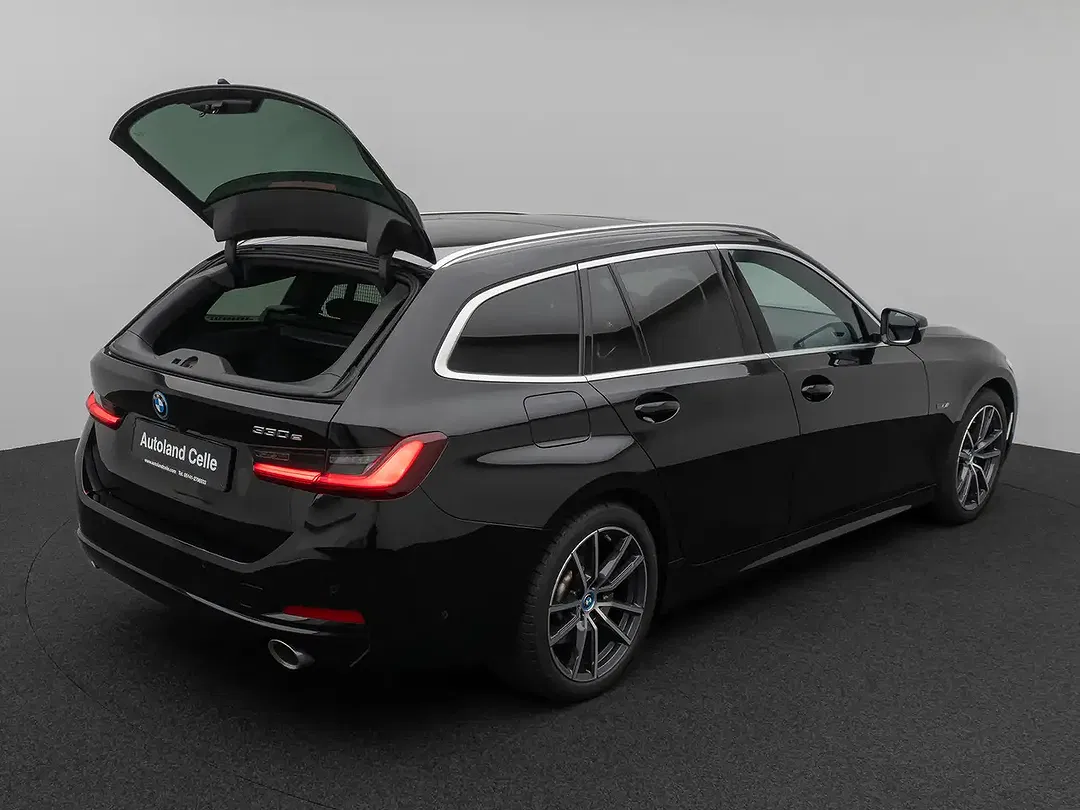 BMW 330 - Thumbnail 14