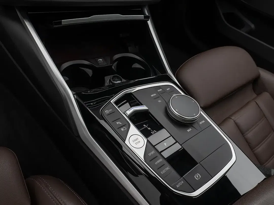 BMW 330 - Thumbnail 23