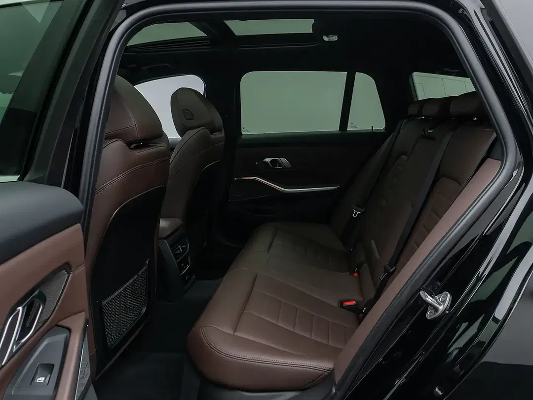 BMW 330 - Thumbnail 26
