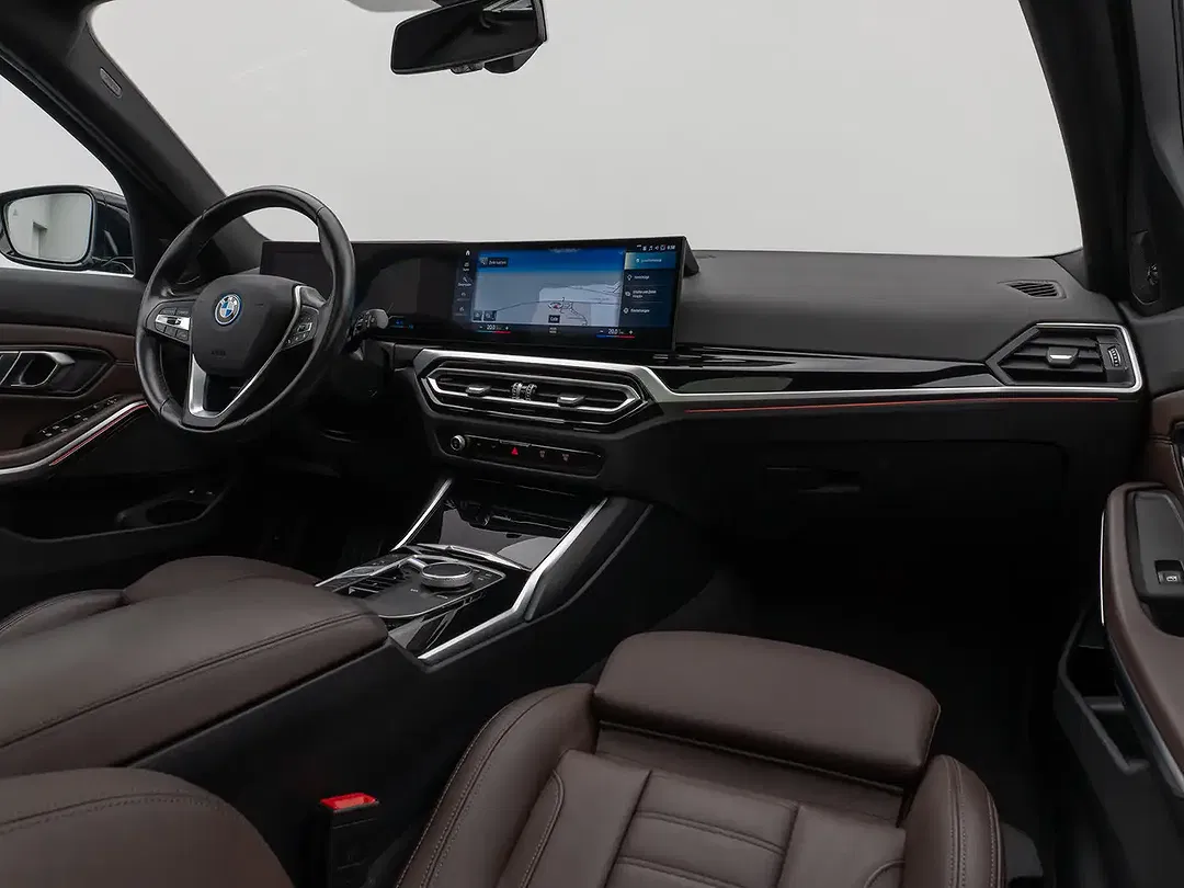 BMW 330 - Thumbnail 42