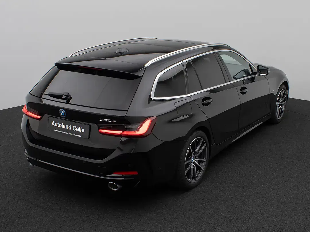 BMW 330 - Thumbnail 7