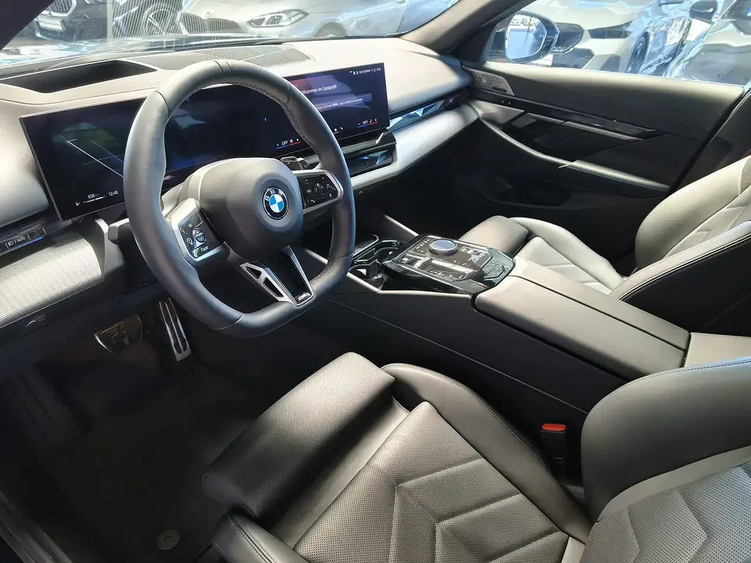 BMW 520 - Thumbnail 10