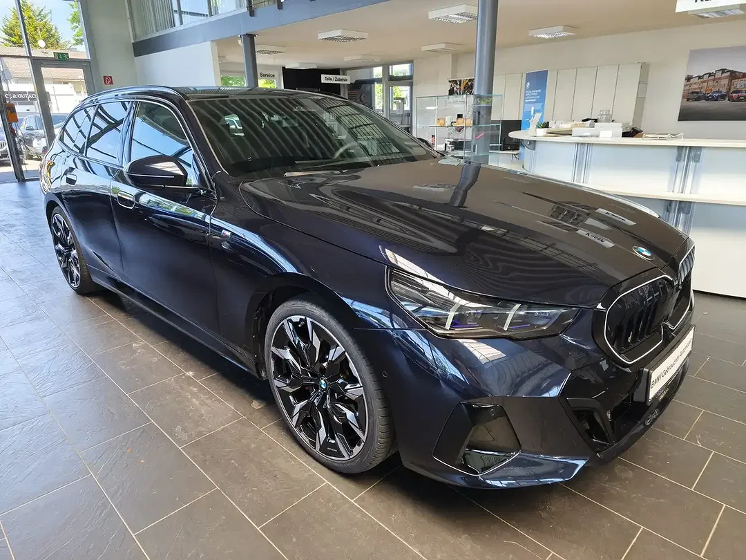 BMW 520 - Thumbnail 3