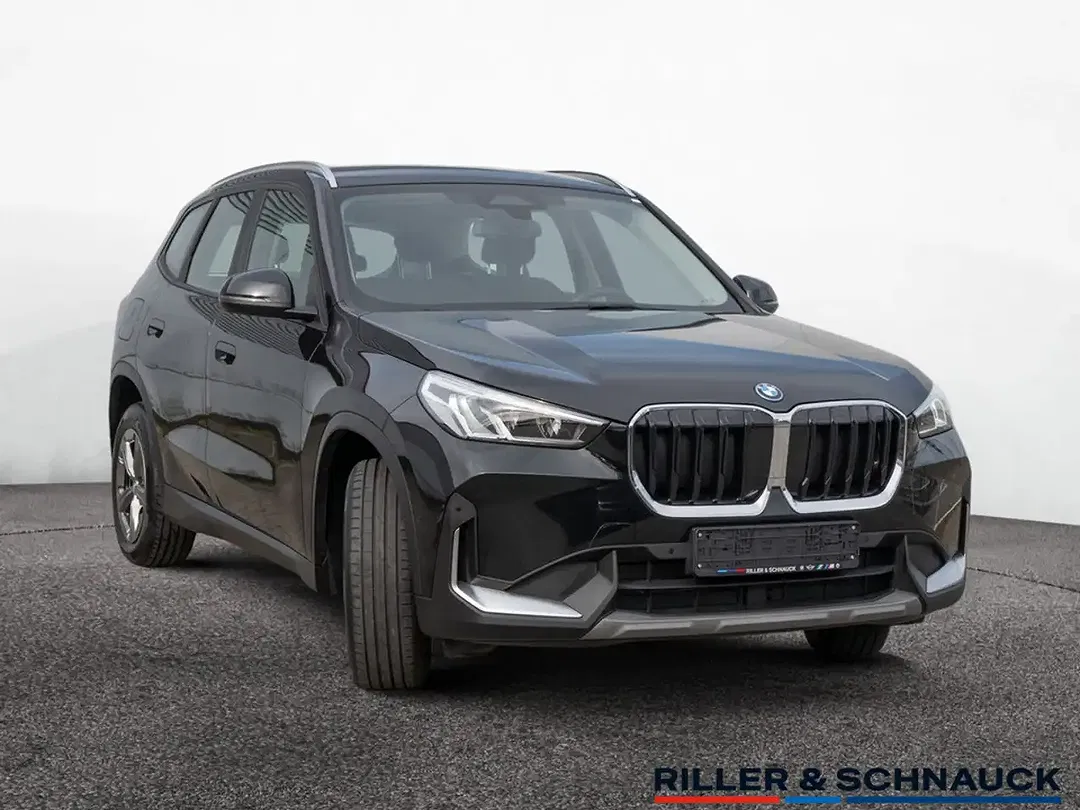 BMW X1 - Thumbnail 3