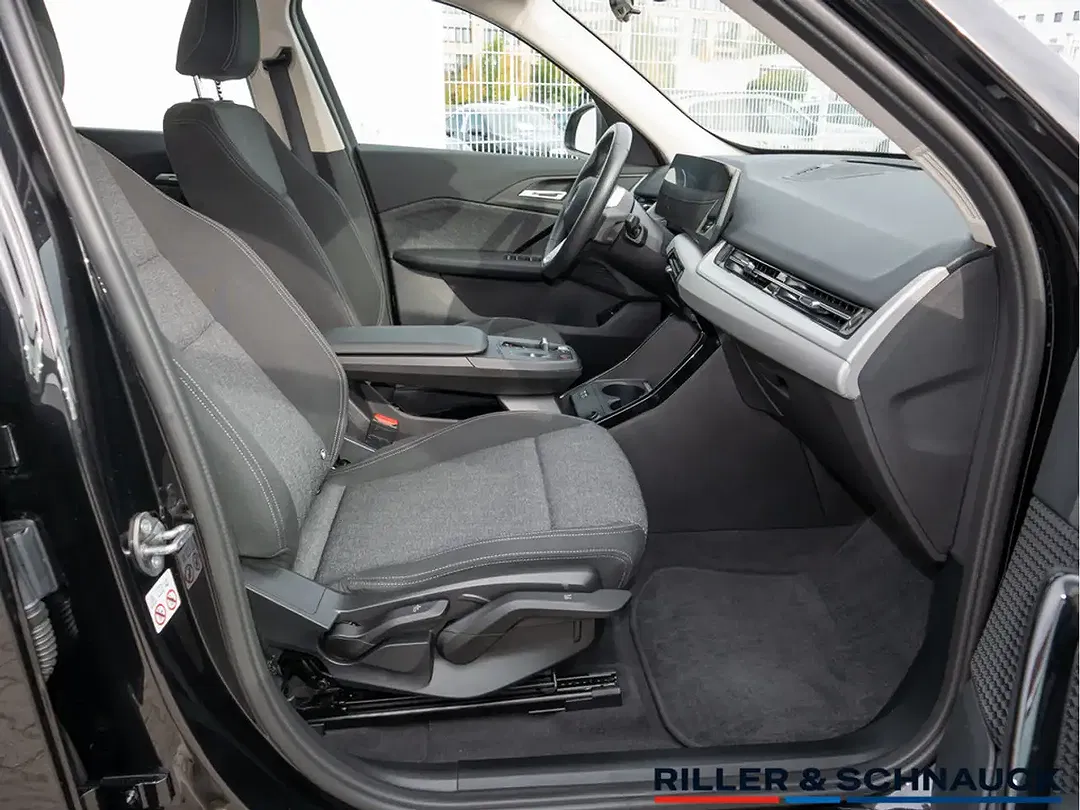 BMW X1 - Thumbnail 8