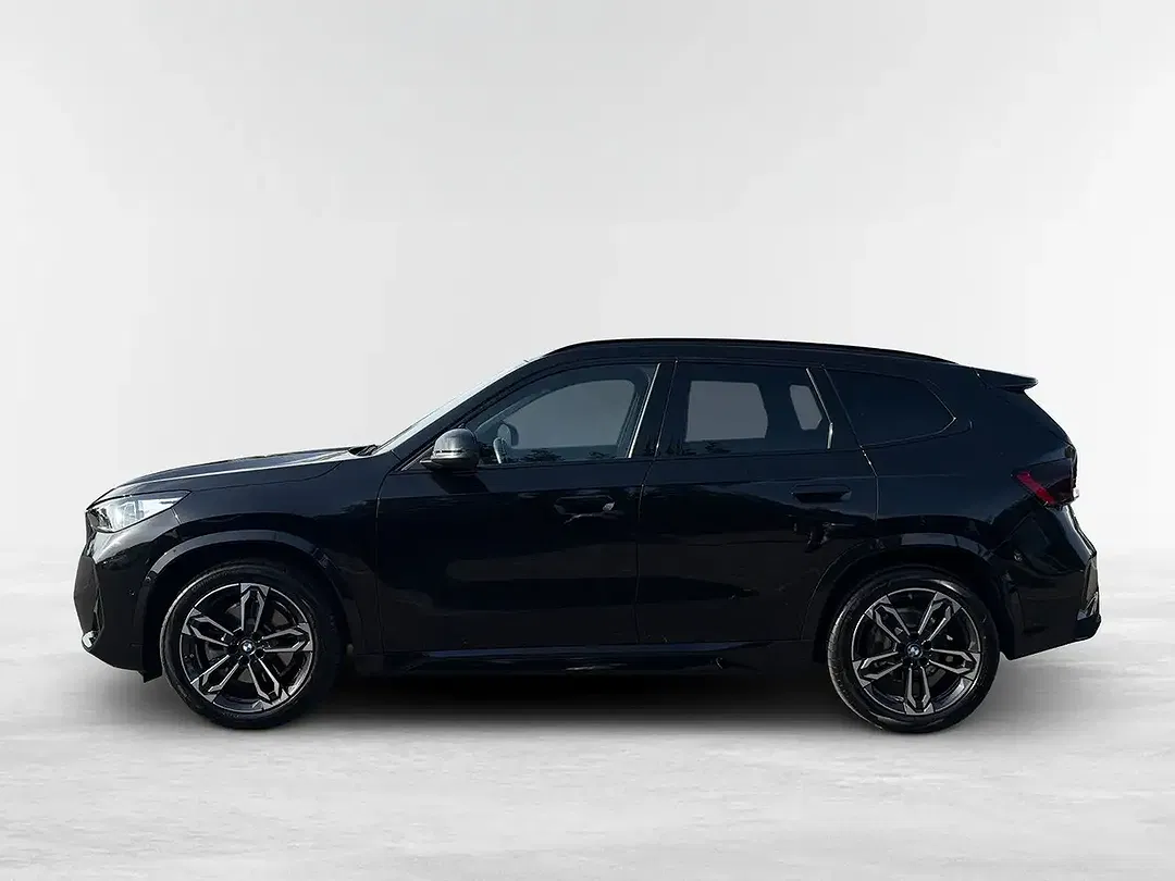 BMW X1 - Thumbnail 3
