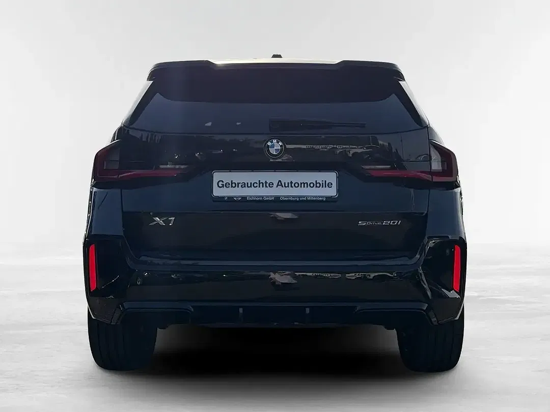 BMW X1 - Thumbnail 4