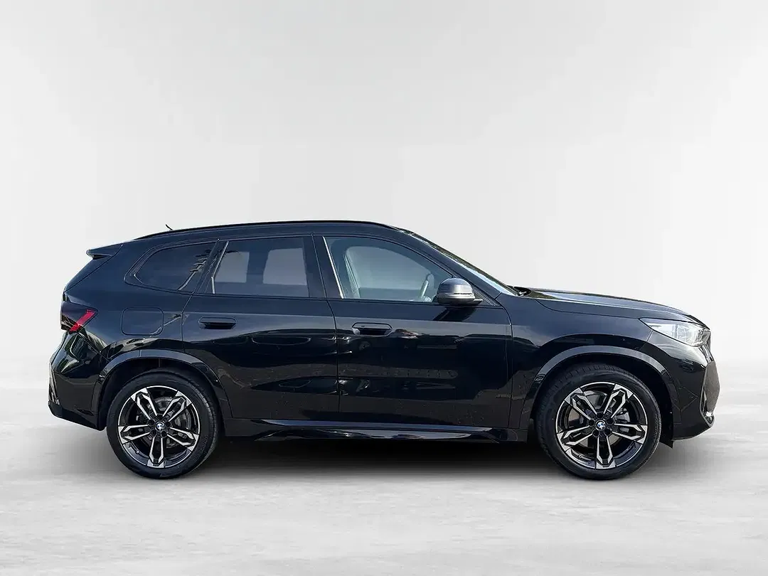 BMW X1 - Thumbnail 6