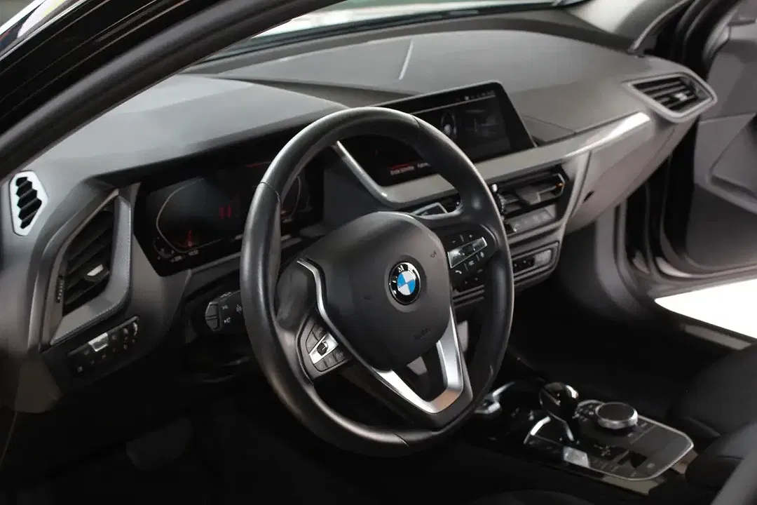 BMW 118 - Thumbnail 10