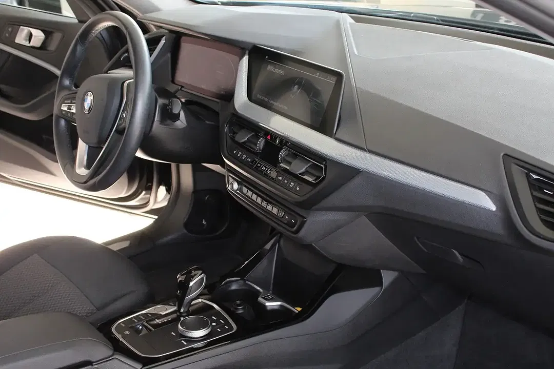 BMW 118 - Thumbnail 15