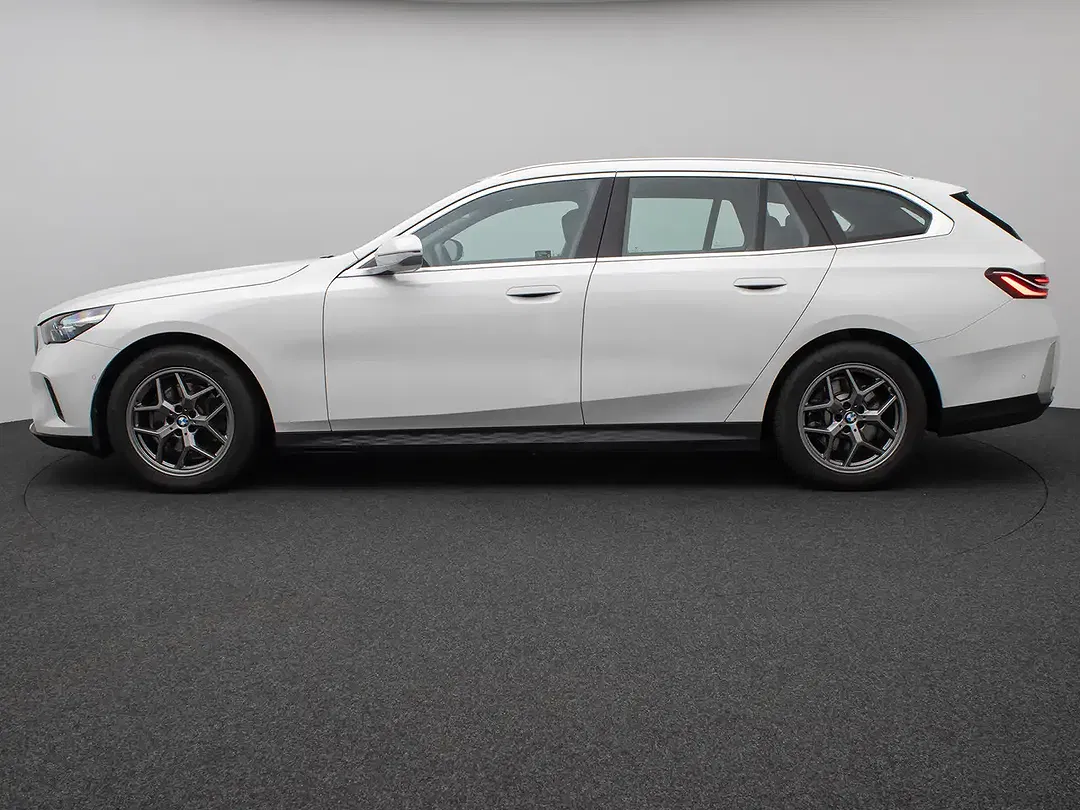 BMW 520 - Thumbnail 11