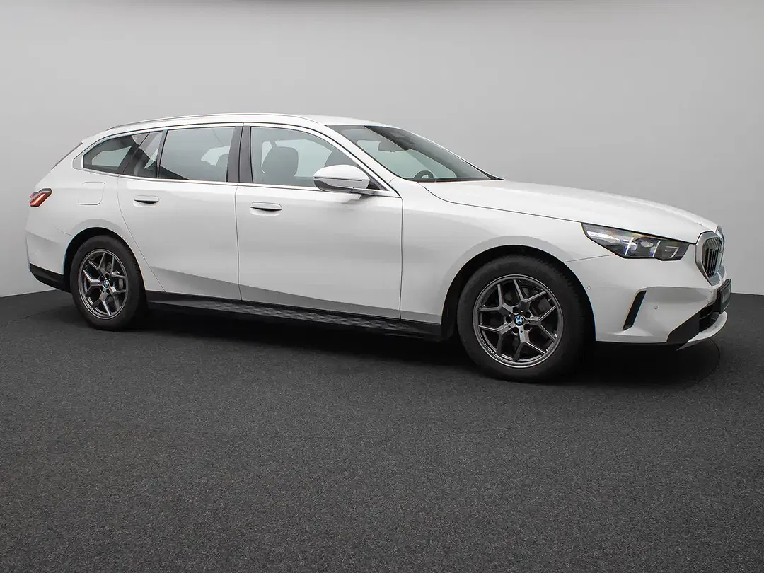 BMW 520 - Thumbnail 4