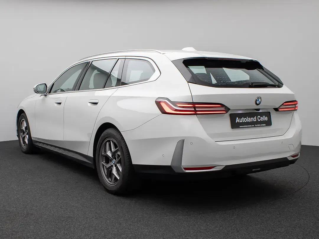BMW 520 - Thumbnail 9