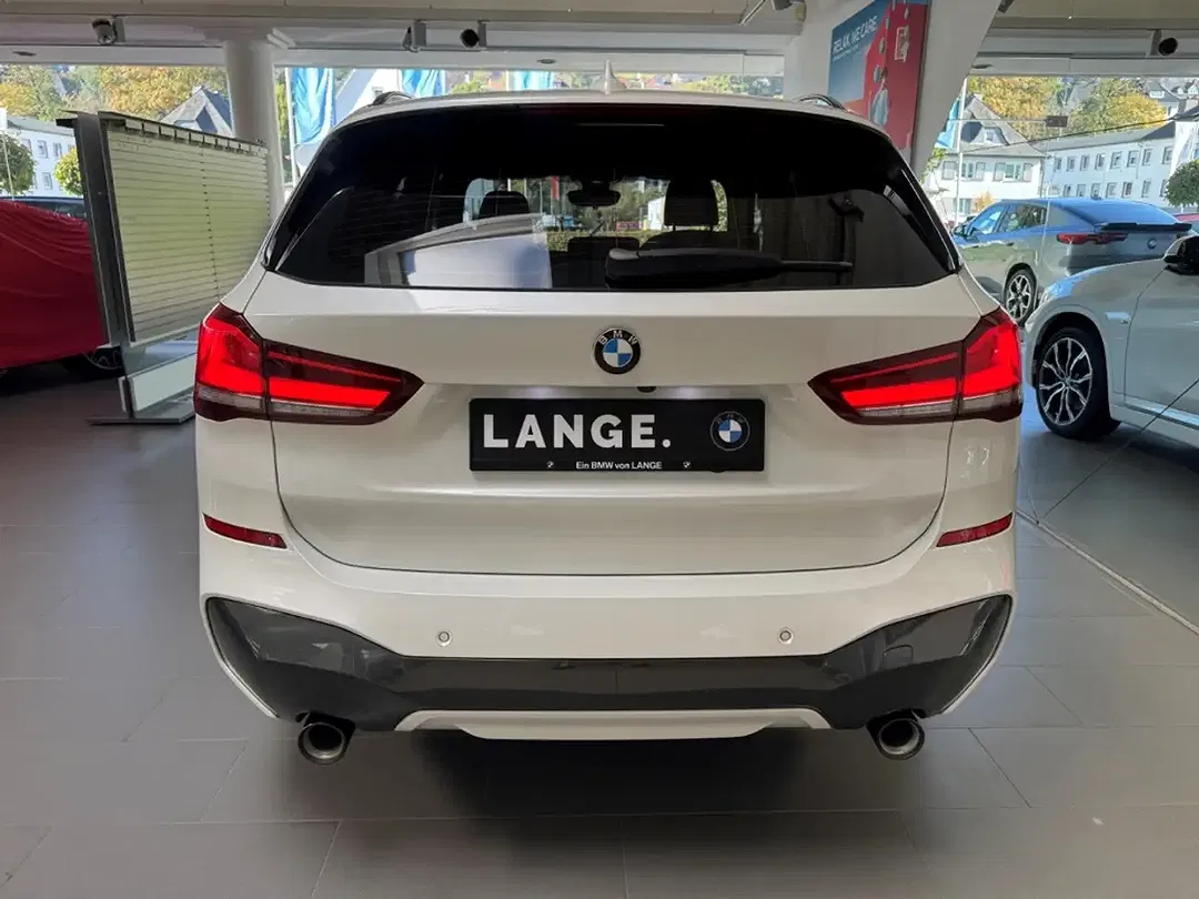 BMW X1 - Thumbnail 6