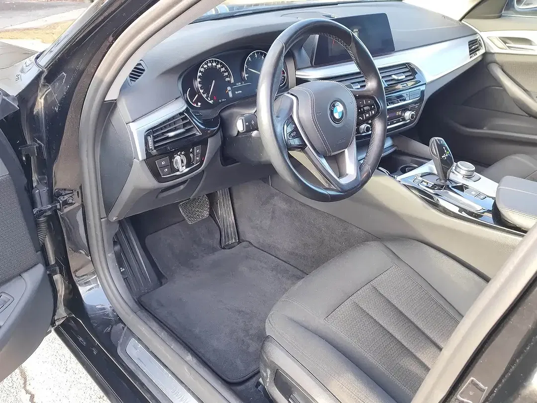 BMW 520 - Thumbnail 10