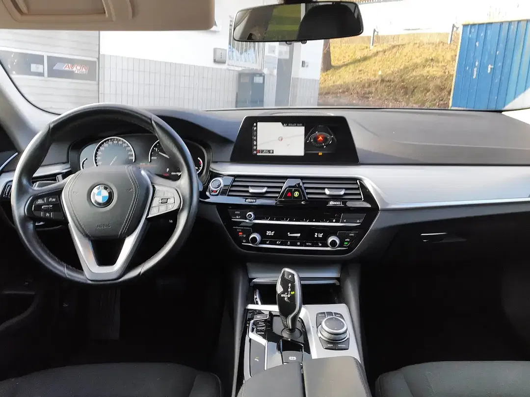 BMW 520 - Thumbnail 25