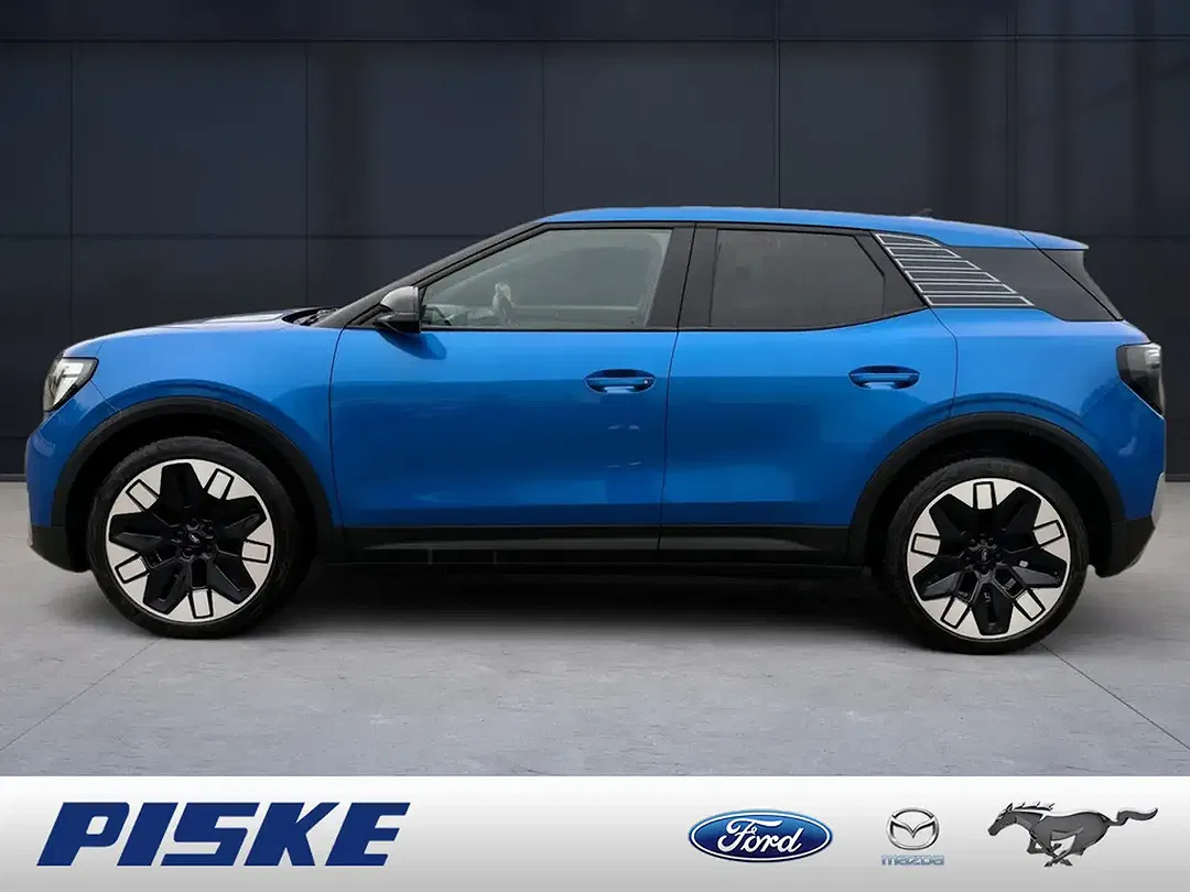Ford Explorer - Thumbnail 4