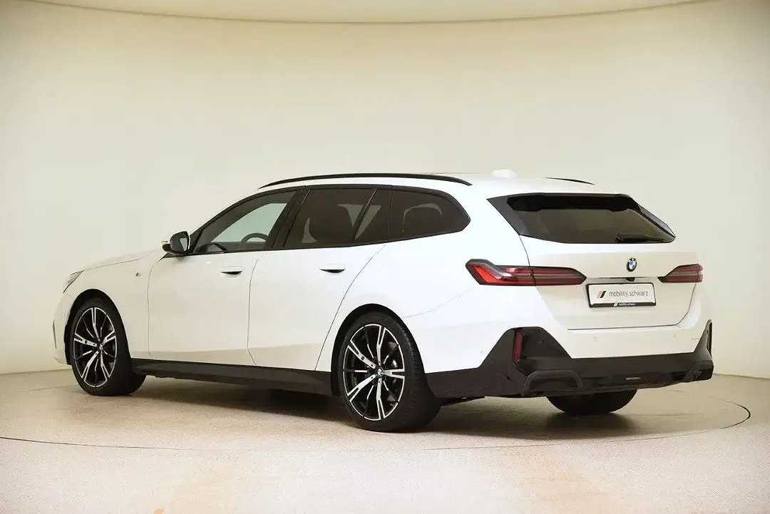 BMW 520 - Thumbnail 2