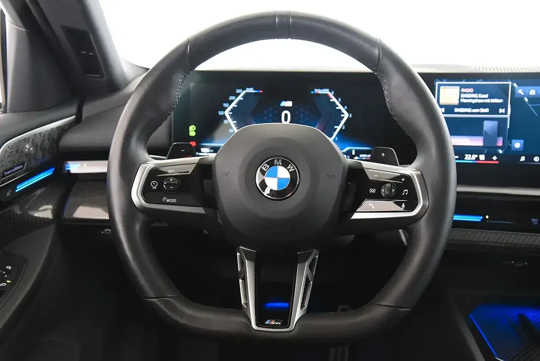 BMW 520 - Thumbnail 9