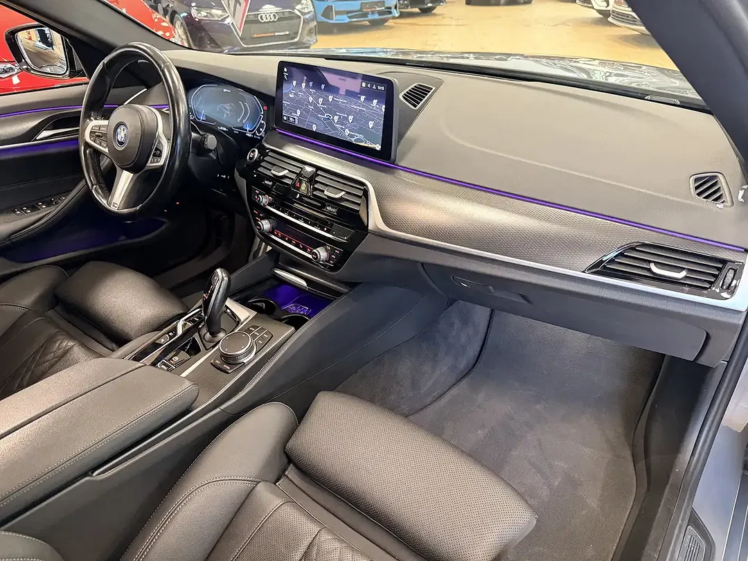 BMW 530 - Thumbnail 11