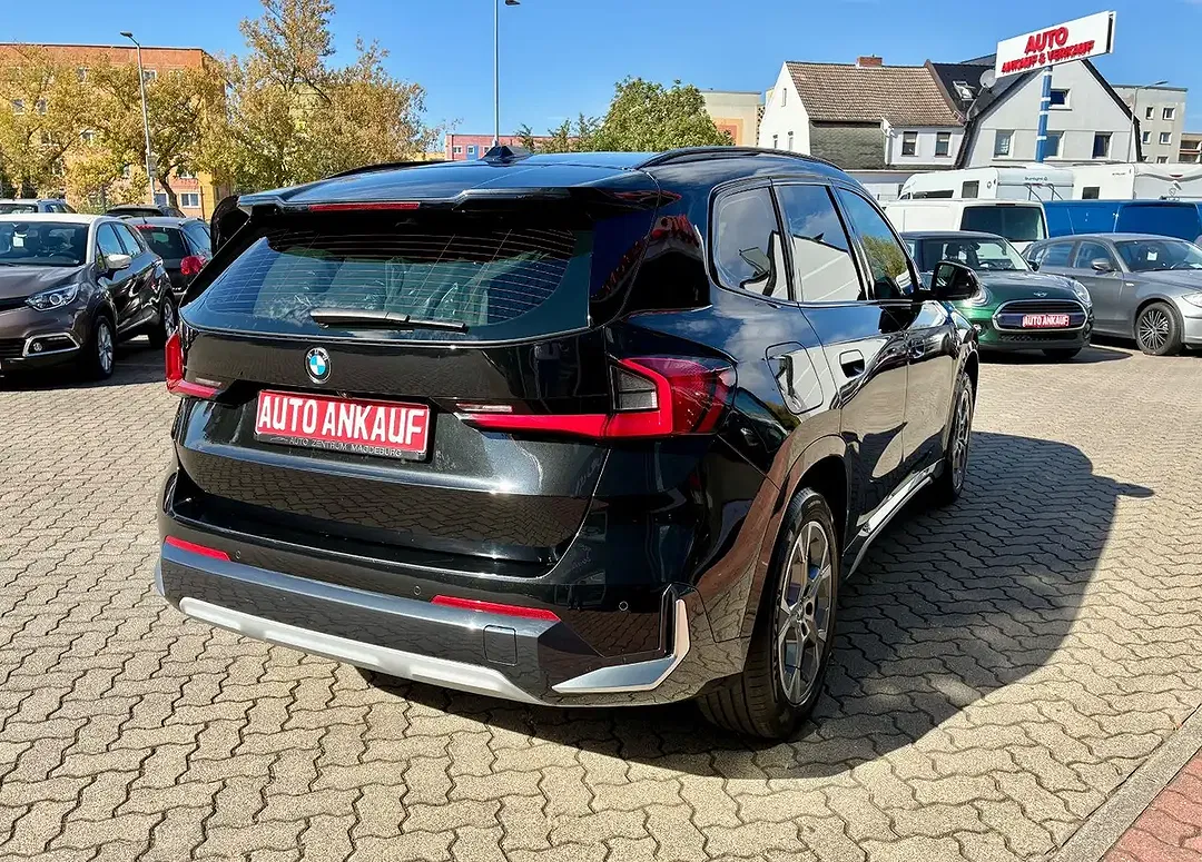 BMW X1 - Thumbnail 6
