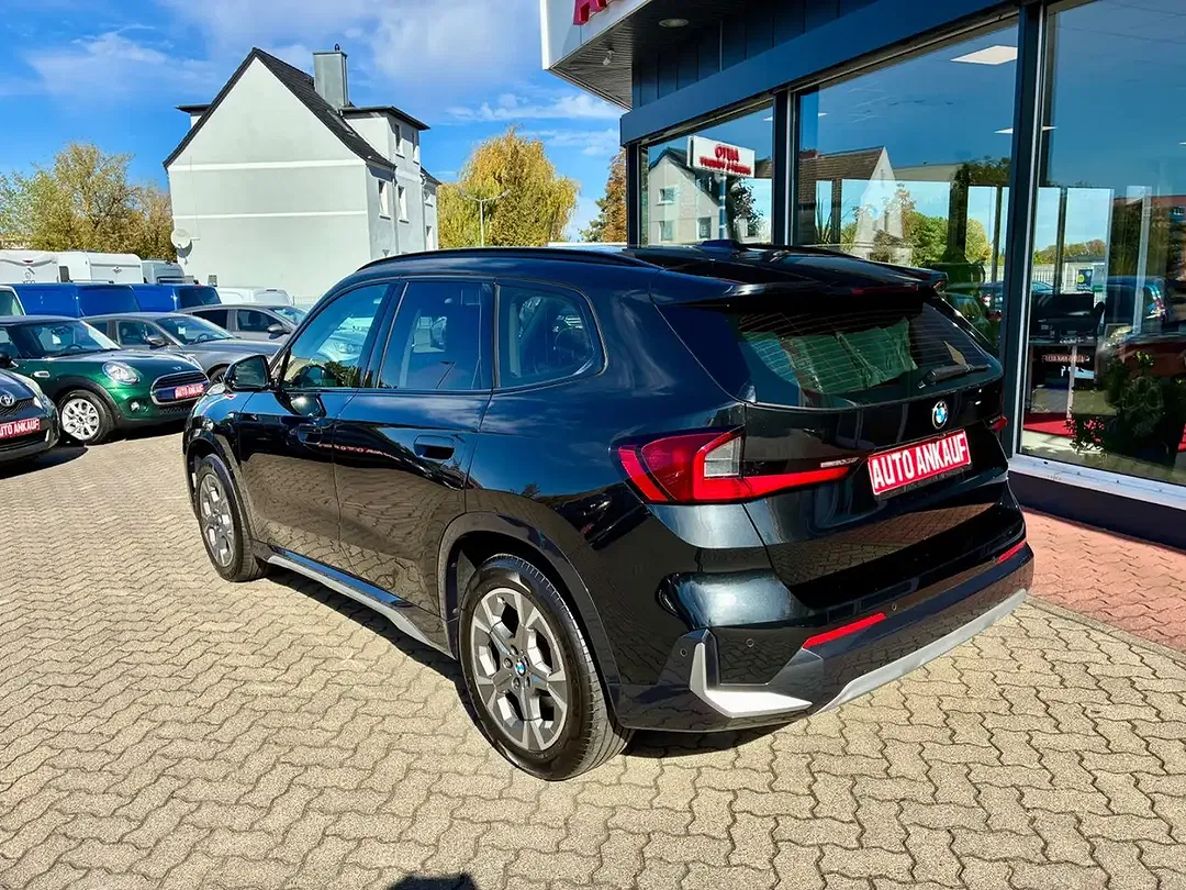 BMW X1 - Thumbnail 8