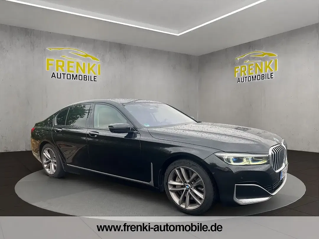 BMW 740 - Thumbnail 1