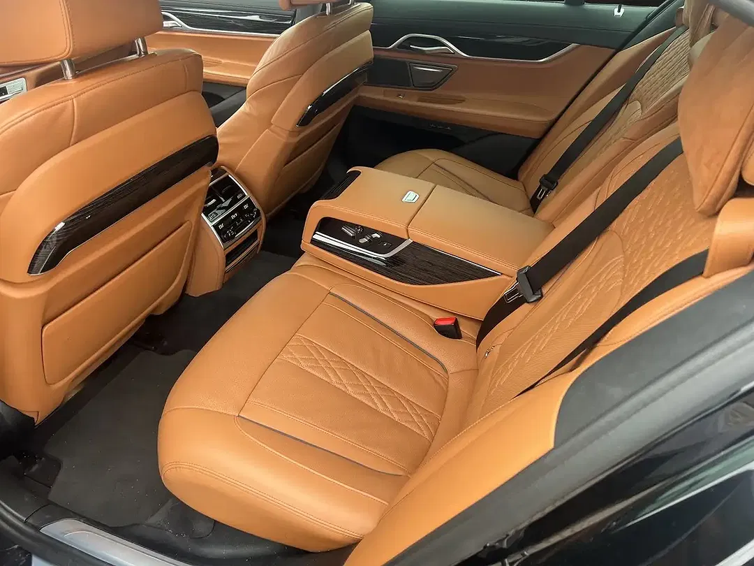 BMW 740 - Thumbnail 10