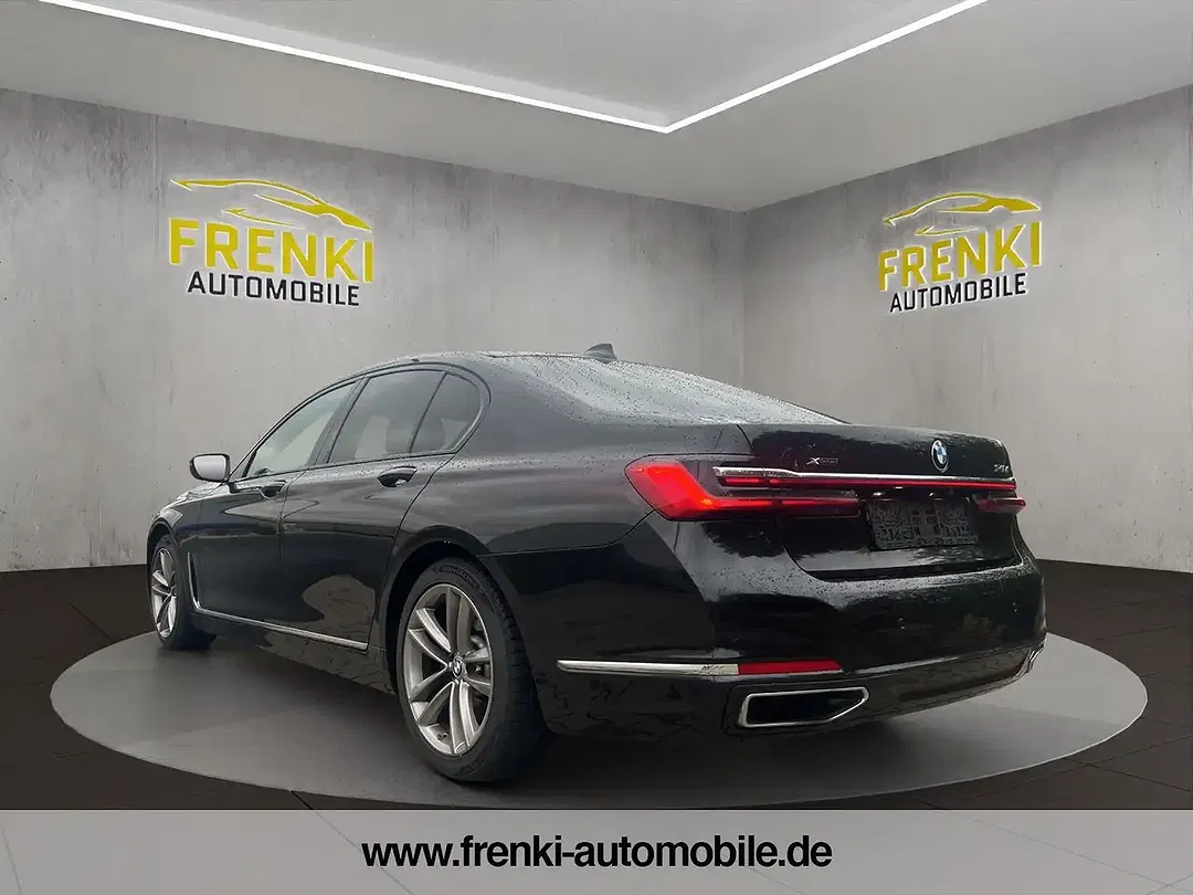 BMW 740 - Thumbnail 4