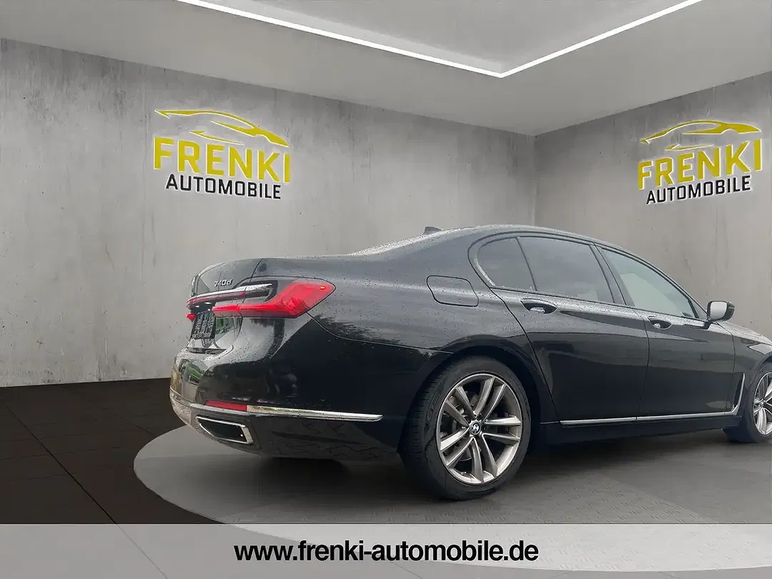 BMW 740 - Thumbnail 6