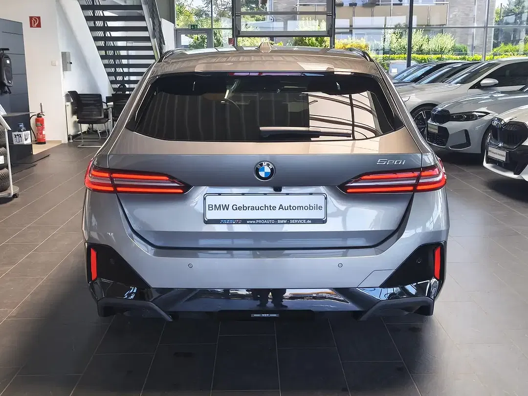 BMW 520 - Thumbnail 5
