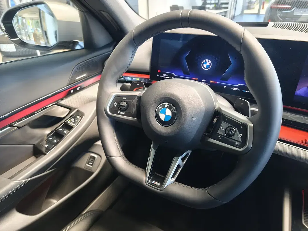 BMW 520 - Thumbnail 9