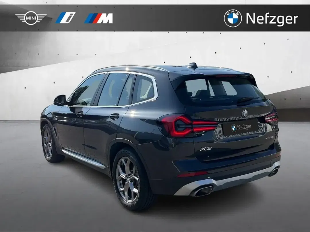 BMW X3 - Thumbnail 3