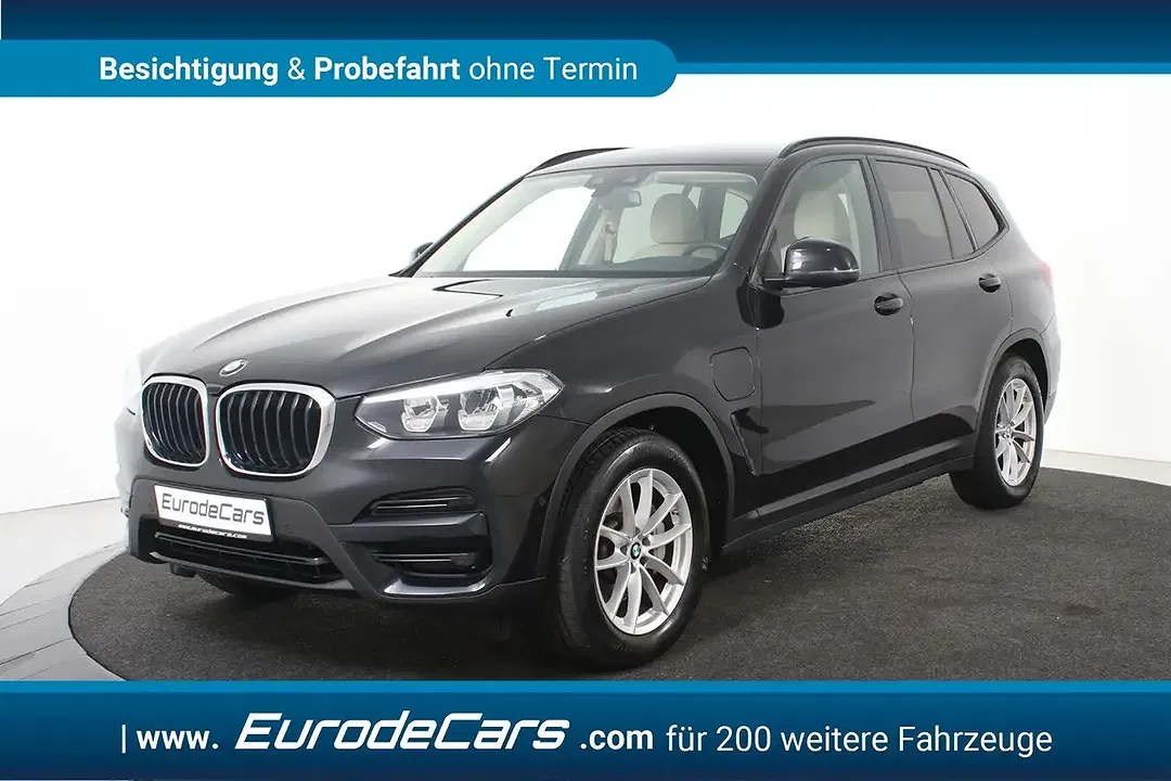BMW X3 - Thumbnail 1