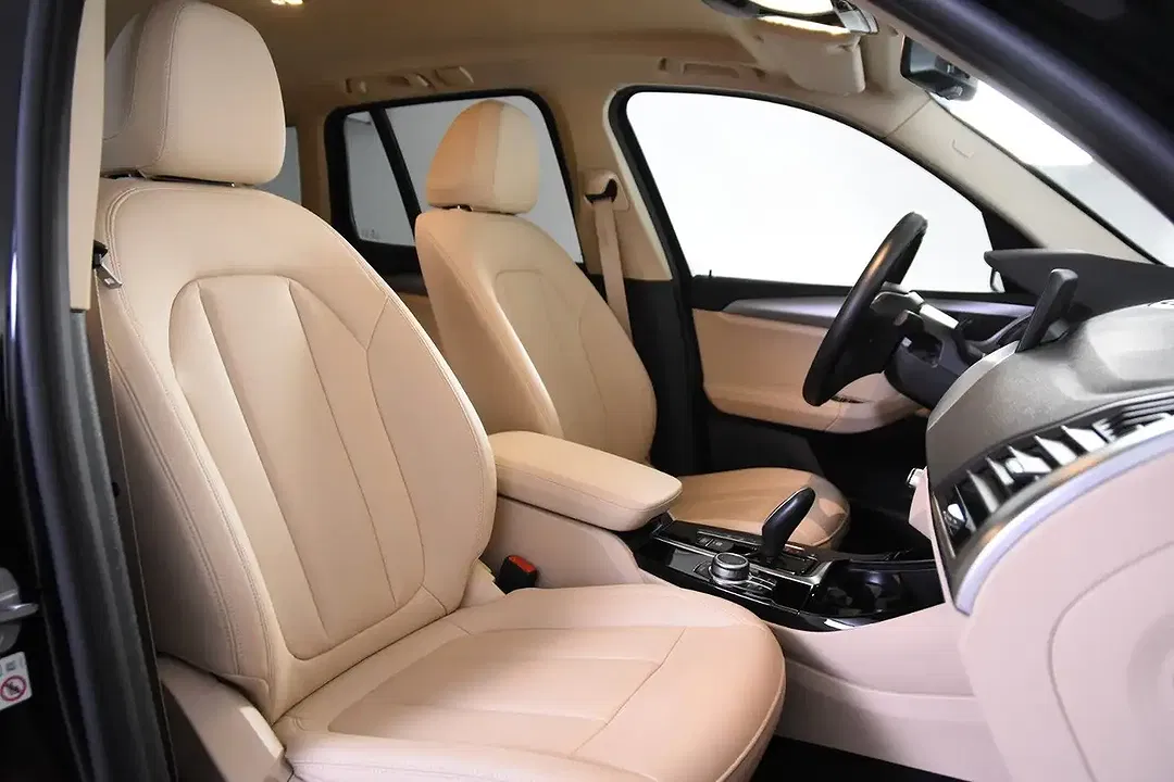 BMW X3 - Thumbnail 3