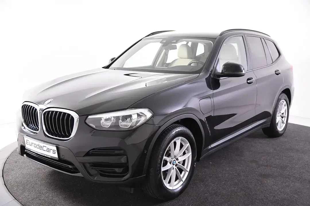 BMW X3 - Thumbnail 4