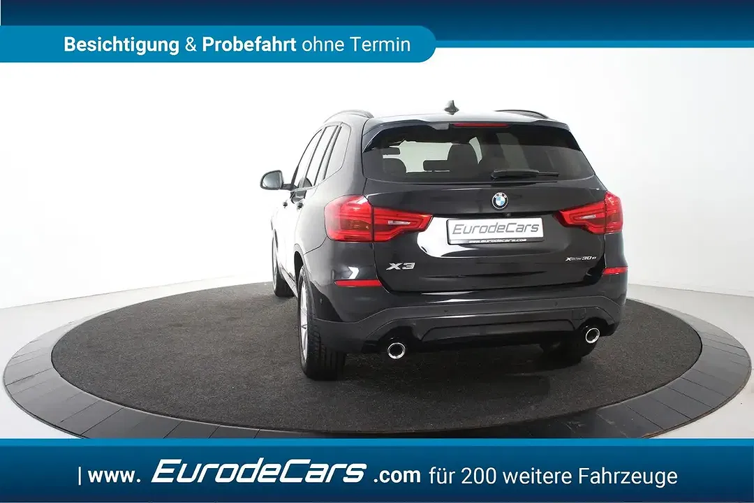 BMW X3 - Thumbnail 6