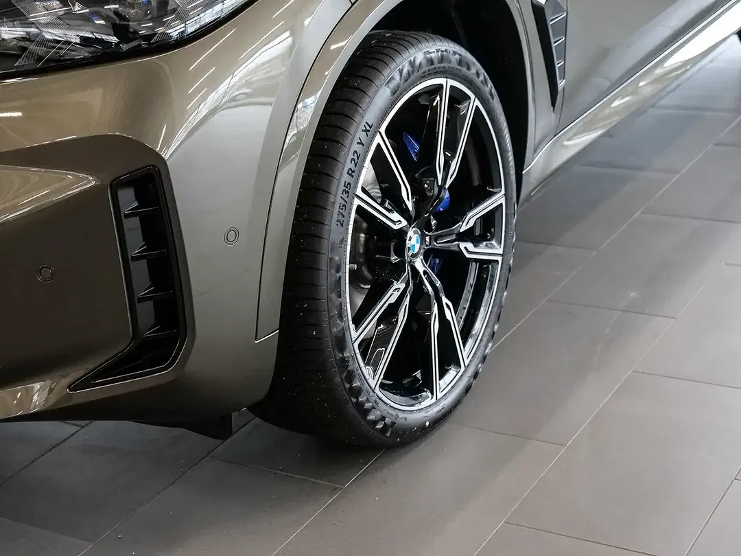 BMW X5 - Thumbnail 6