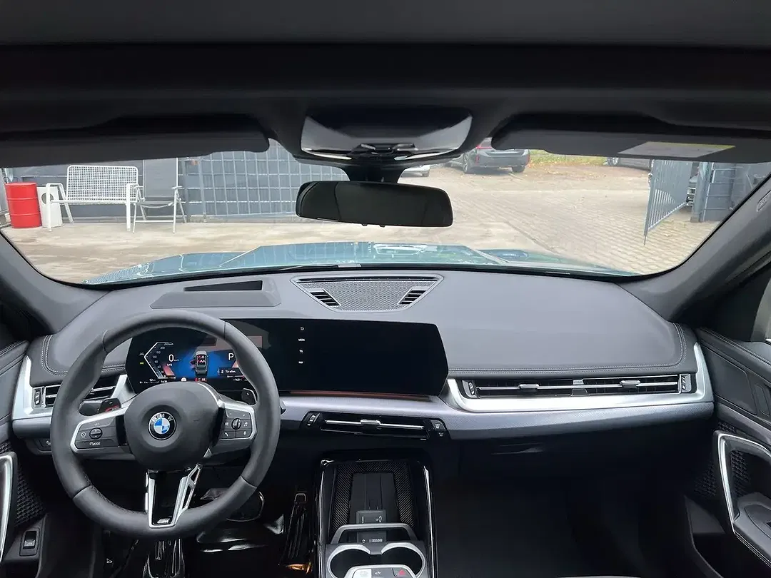 BMW X1 - Thumbnail 10