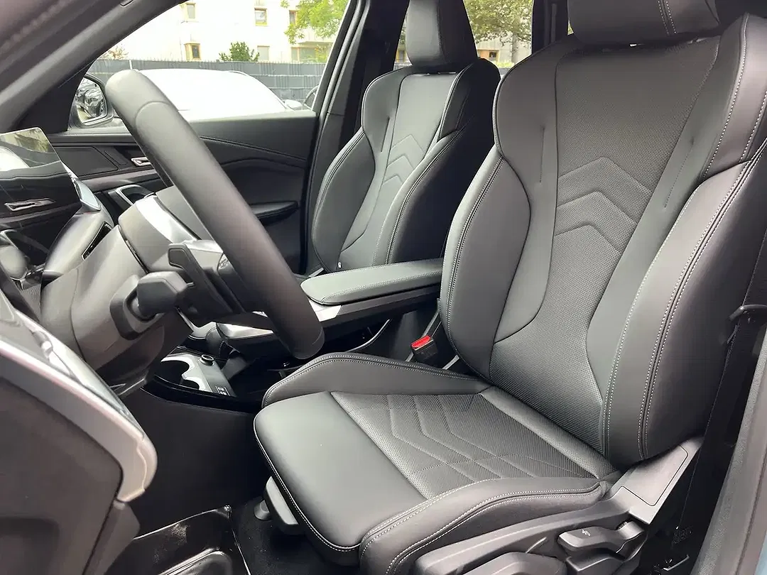 BMW X1 - Thumbnail 9